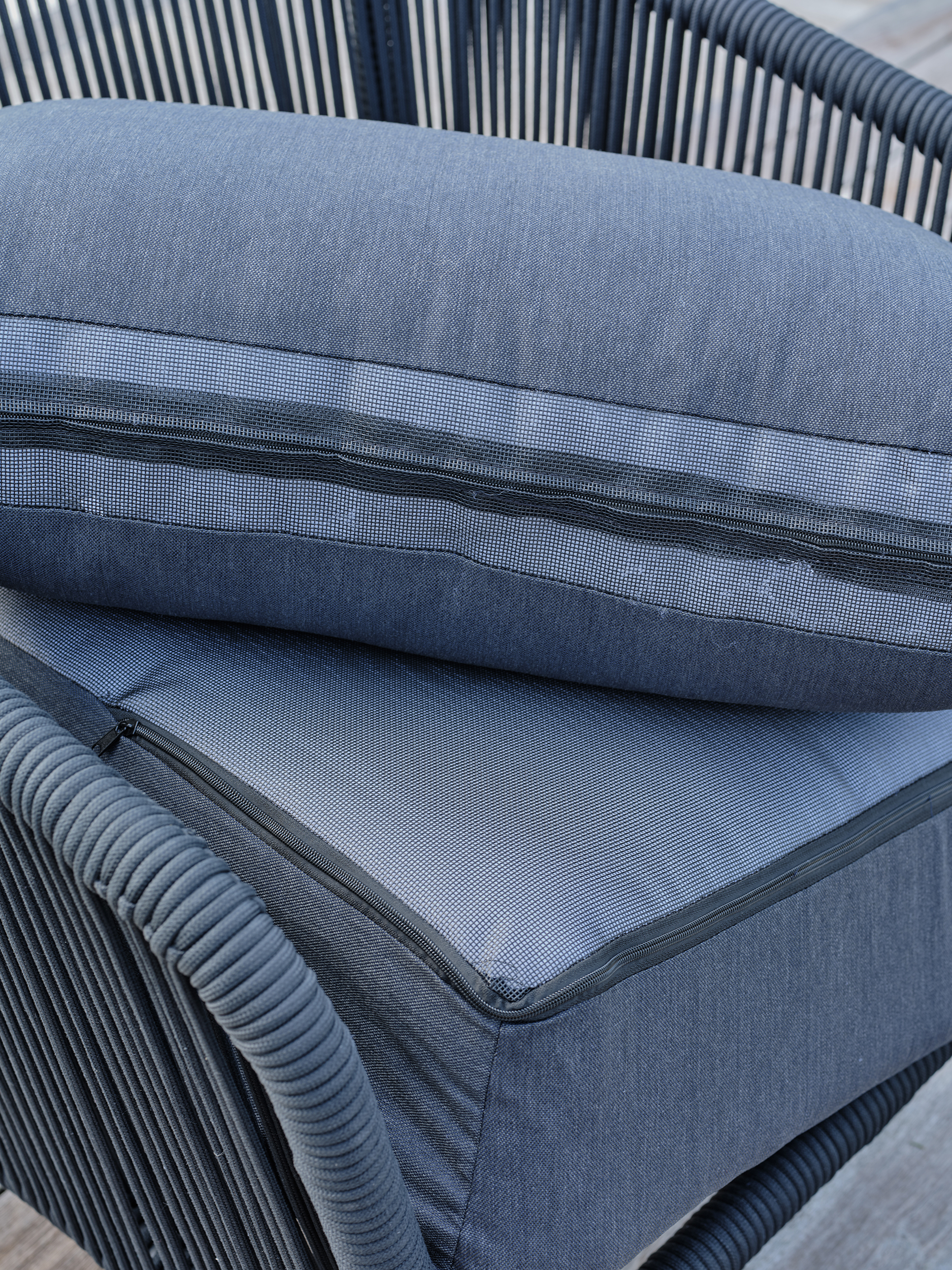 coussins déhoussables gris anthracite moelleux